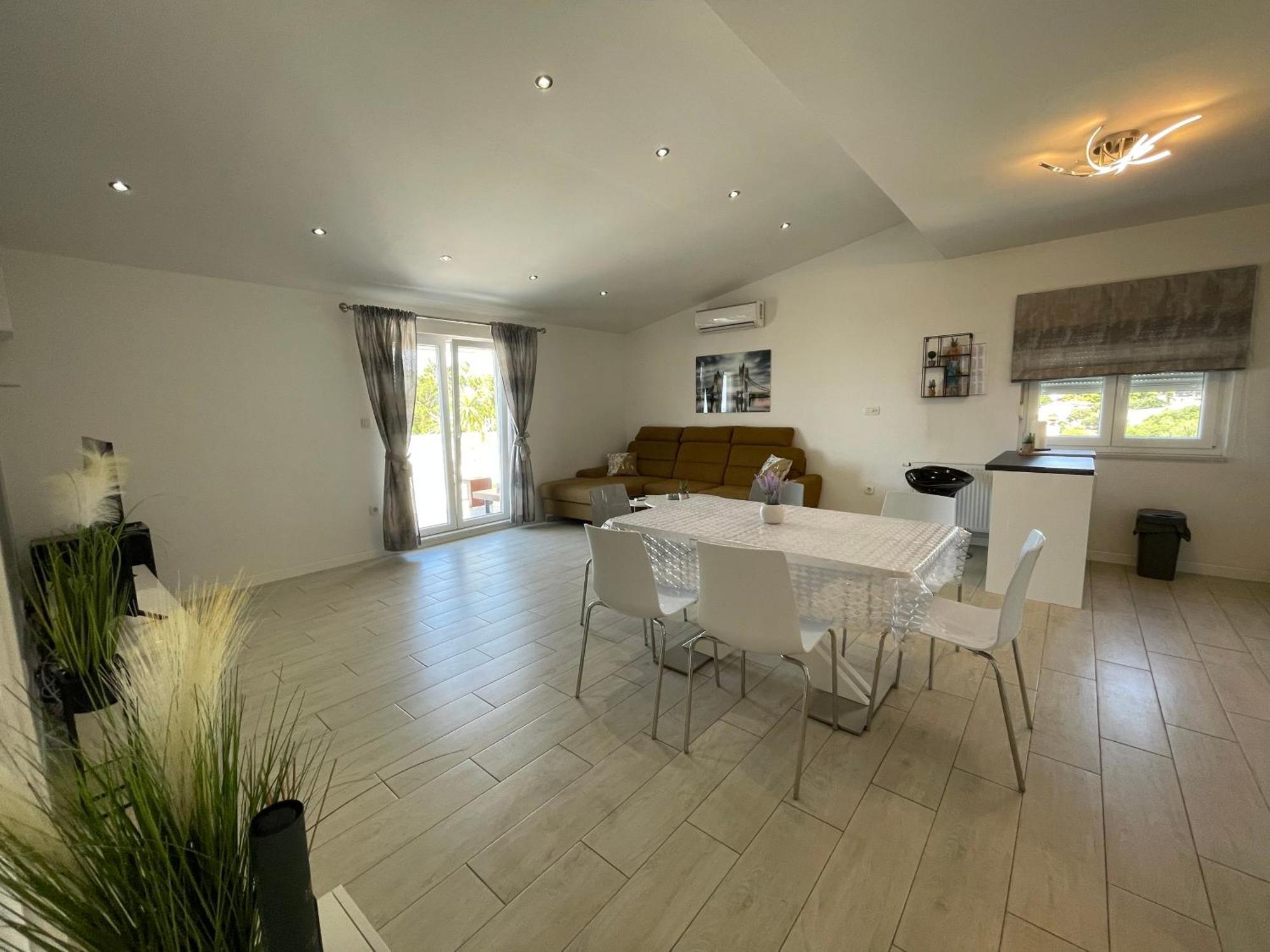 Apartman Mili Baška Voda Exterior foto